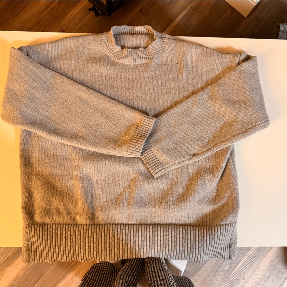 Women’s Grey Sweater